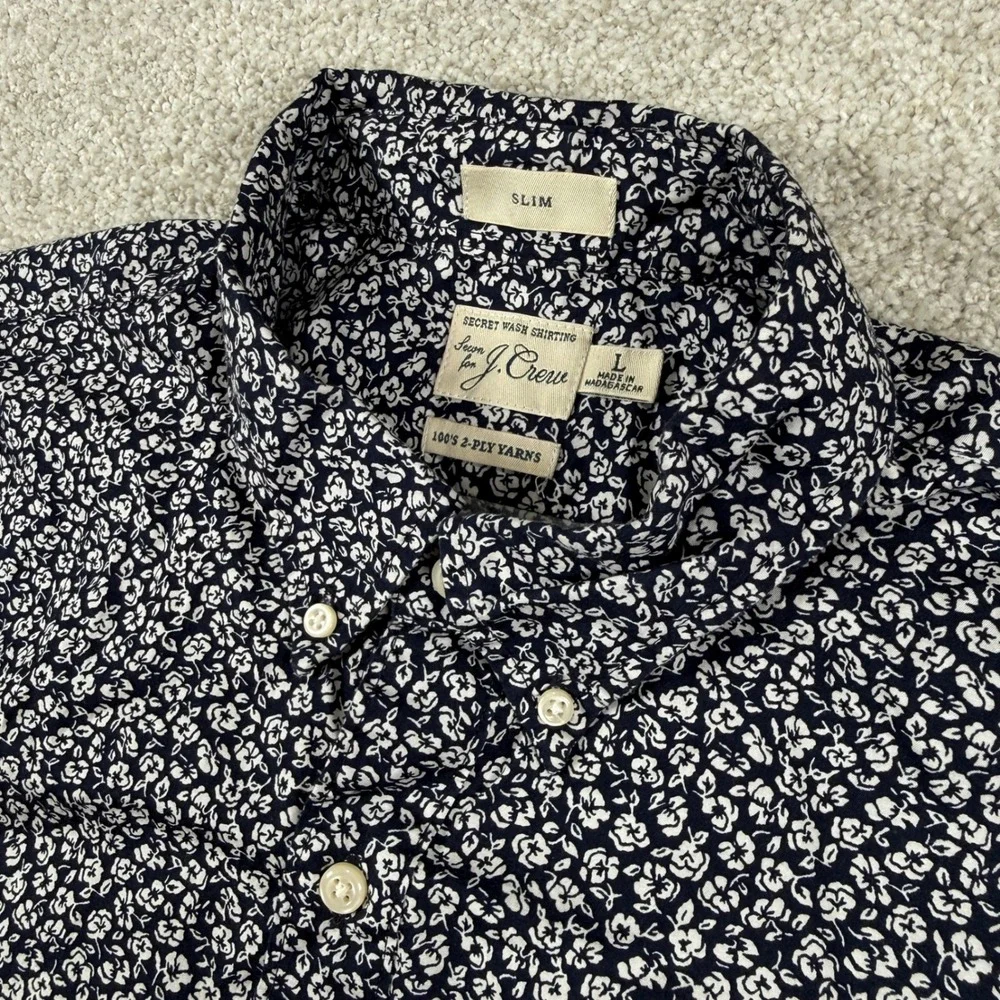 J.Crew Button Down Shirt Mens L Navy Blue Floral Slim Fit Wash Short Sleeve